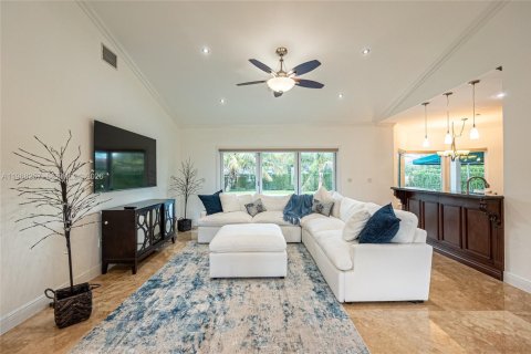 Casa en alquiler en Miami Lakes, Florida, 3 dormitorios, 227.52 m2 № 2029884 - foto 5