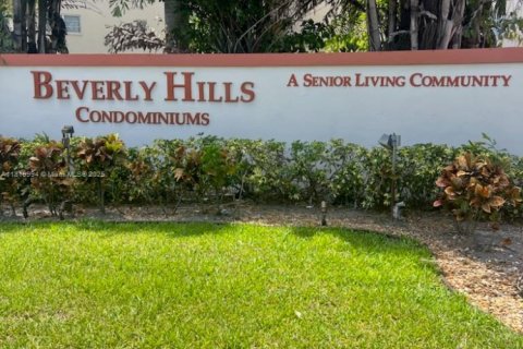 Condominio en venta en Hollywood, Florida, 2 dormitorios, 100.15 m2 № 1779110 - foto 3