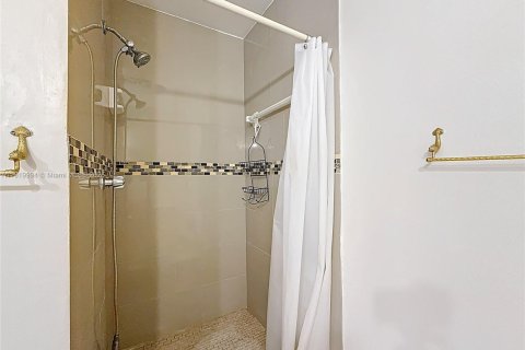 Condominio en venta en Hollywood, Florida, 2 dormitorios, 100.15 m2 № 1779110 - foto 27