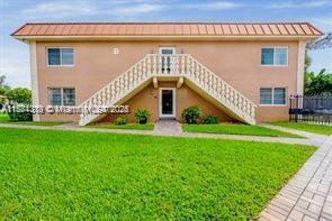 Condo in Wilton Manors, Florida, 1 bedroom  № 1931457 - photo 14
