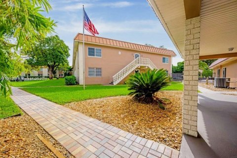 Condo in Wilton Manors, Florida, 1 bedroom  № 1931457 - photo 23