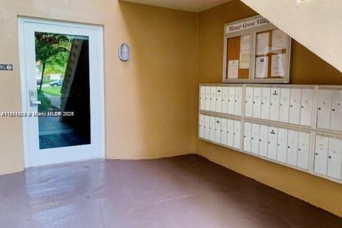 Condo in Wilton Manors, Florida, 1 bedroom  № 1931457 - photo 27