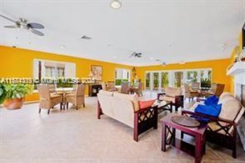 Condo in Wilton Manors, Florida, 1 bedroom  № 1931457 - photo 16
