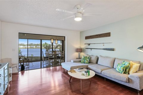 Condominio en alquiler en Bradenton, Florida, 2 dormitorios, 121.14 m2 № 1746609 - foto 13