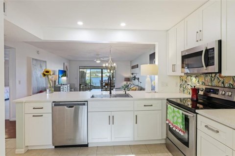 Condominio en alquiler en Bradenton, Florida, 2 dormitorios, 121.14 m2 № 1746609 - foto 8