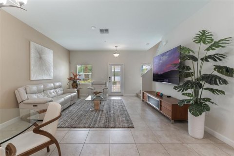 Adosado en venta en Orlando, Florida, 2 dormitorios, 127.28 m2 № 1678140 - foto 4