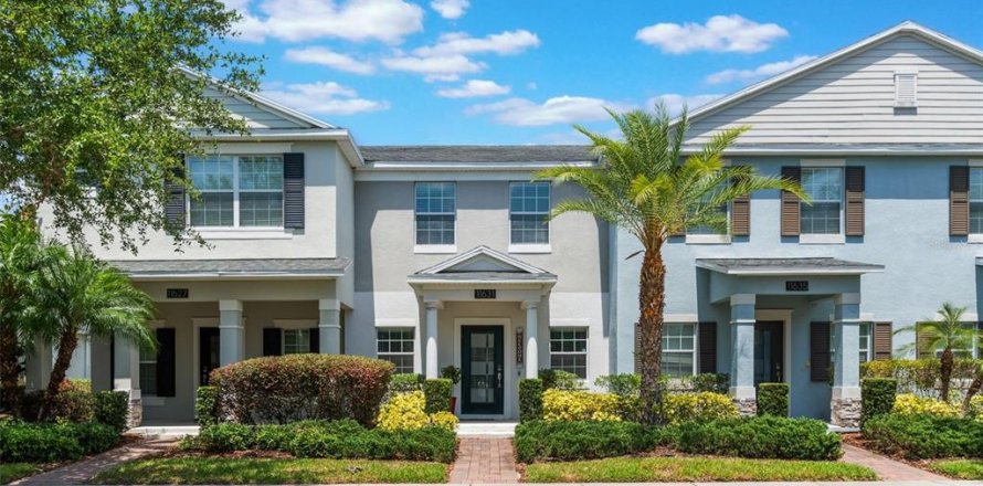 Adosado en Orlando, Florida 2 dormitorios, 127.28 m2 № 1678140