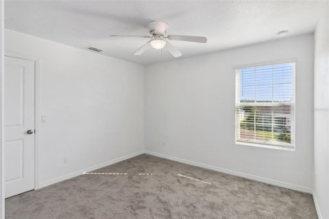 House in Clermont, Florida 5 bedrooms, 212.65 sq.m. № 2390969 - photo 23