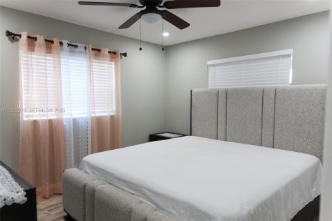 Снять в аренду виллу или дом в Лодерхилл, Флорида 2 спальни, 83.61м2, № 1990825 - фото 10