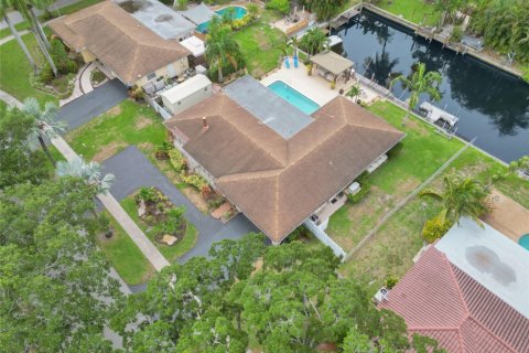 Casa en venta en Plantation, Florida, 4 dormitorios, 199.09 m2 № 1231286 - foto 1