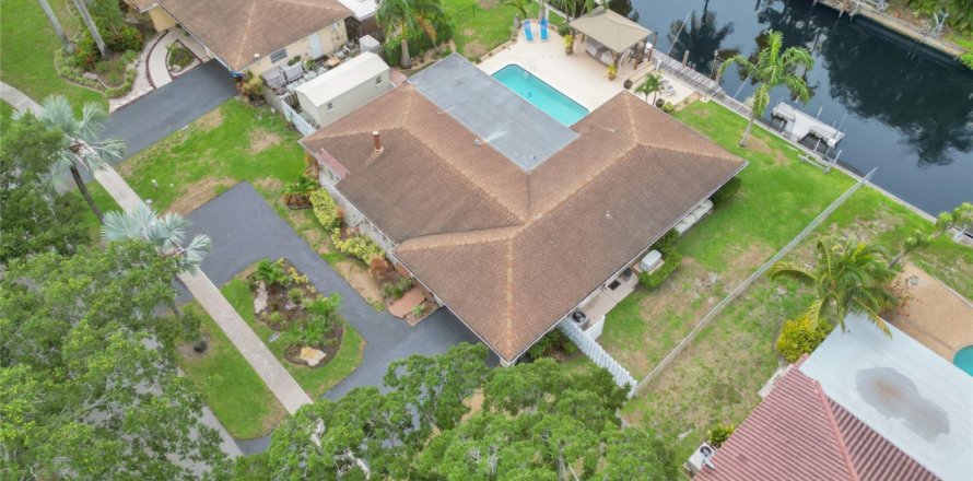 Casa en Plantation, Florida 4 dormitorios, 199.09 m2 № 1231286
