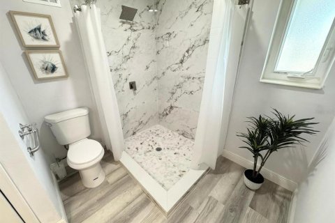 Снять в аренду виллу или дом в Дейтона-Бич, Флорида 10 комнат, 211.45м2, № 1917334 - фото 29