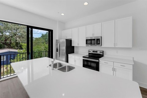 Adosado en venta en Orlando, Florida, 4 dormitorios, 211.82 m2 № 1761097 - foto 12