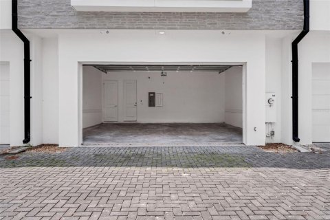 Adosado en venta en Orlando, Florida, 4 dormitorios, 211.82 m2 № 1761097 - foto 22