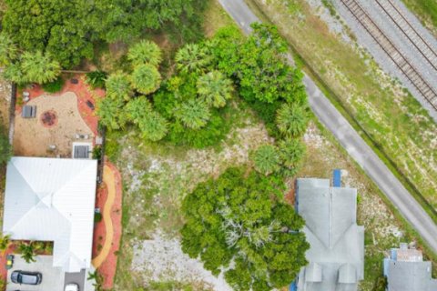 Commercial property in Stuart, Florida № 2184984 - photo 2