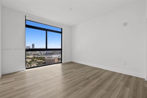 Condominio en alquiler en Hallandale Beach, Florida, 3 dormitorios, 155.52 m2 № 1977381 - foto 27