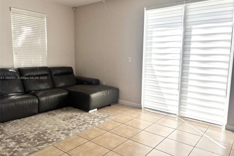 Condo in Homestead, Florida, 3 bedrooms № 1938676 - photo 5