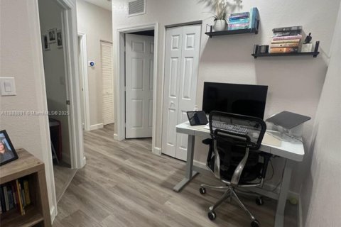 Condo in Homestead, Florida, 3 bedrooms № 1938676 - photo 9