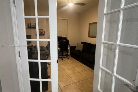 Condo in Homestead, Florida, 3 bedrooms № 1938676 - photo 6