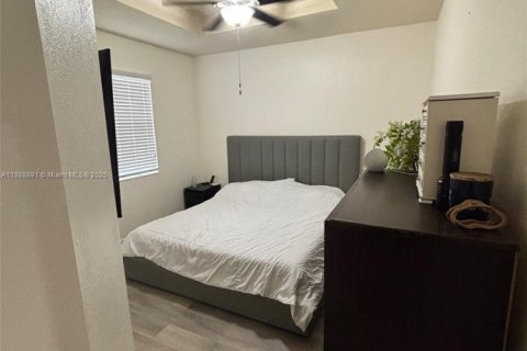 Condo in Homestead, Florida, 3 bedrooms № 1938676 - photo 10