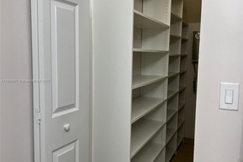 Condo in Homestead, Florida, 3 bedrooms № 1938676 - photo 18