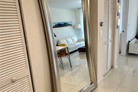 Снять в аренду кондоминиум в Дорал, Флорида 1 спальня, 71.07м2, № 1954846 - фото 16