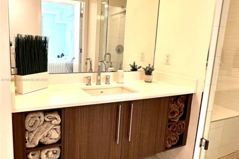 Снять в аренду кондоминиум в Дорал, Флорида 1 спальня, 71.07м2, № 1954846 - фото 22