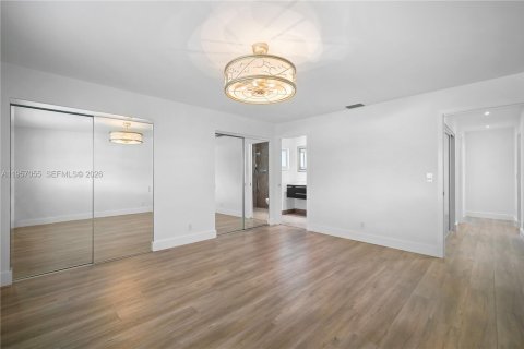 House in Delray Beach, Florida 2 bedrooms, 141.86 sq.m. № 2010820 - photo 22