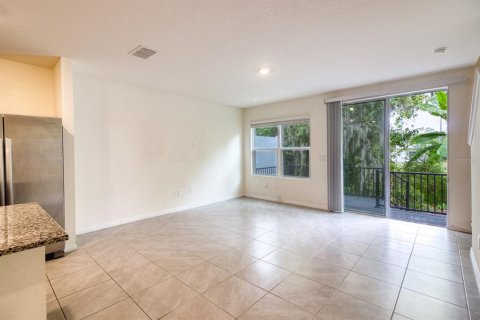Townhouse in Port Orange, Florida 3 bedrooms, 150.87 sq.m. № 2396891 - photo 7