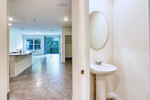 Townhouse in Port Orange, Florida 3 bedrooms, 150.87 sq.m. № 2396891 - photo 3