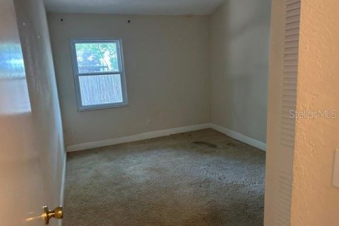 House in Winter Haven, Florida 3 bedrooms, 127.18 sq.m. № 2218231 - photo 16