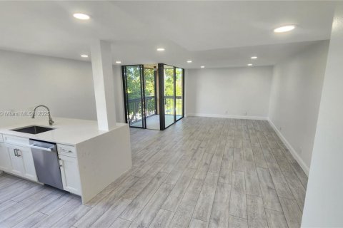 Снять в аренду кондоминиум в Делрей-Бич, Флорида 1 спальня, 70.42м2, № 1951272 - фото 9