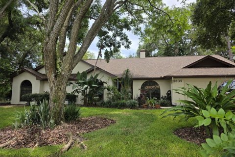 Casa en venta en Temple Terrace, Florida, 4 dormitorios, 234.76 m2 № 1828560 - foto 1
