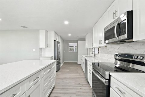 Villa ou maison à louer à Umatilla, Floride: 3 chambres, 142.14 m2 № 2431787 - photo 20