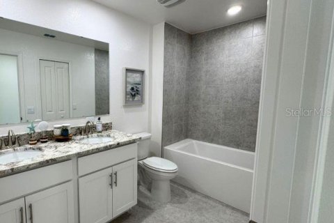 Townhouse in Bokeelia, Florida 3 bedrooms, 154.78 sq.m. № 2092769 - photo 24