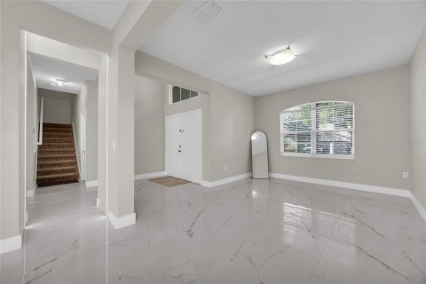 Villa ou maison à louer à Orlando, Floride: 5 chambres, 294.5 m2 № 2399448 - photo 15