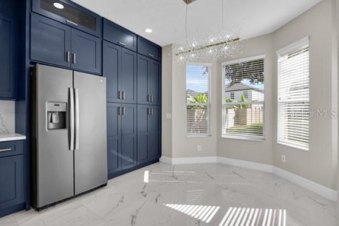 Villa ou maison à louer à Orlando, Floride: 5 chambres, 294.5 m2 № 2399448 - photo 24
