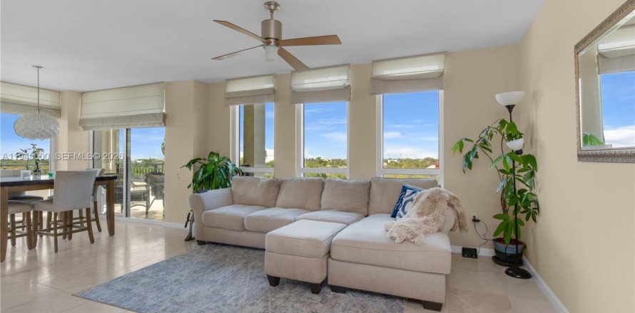 Condo in Fort Lauderdale, Florida, 2 bedrooms  № 2001749
