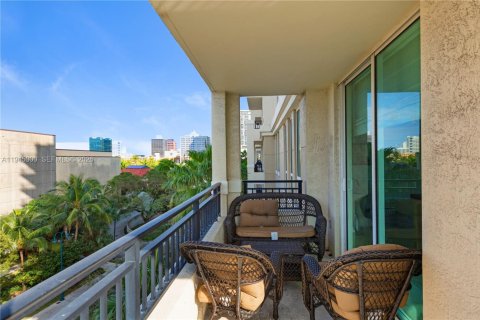 Condo in Fort Lauderdale, Florida, 2 bedrooms  № 2001749 - photo 12