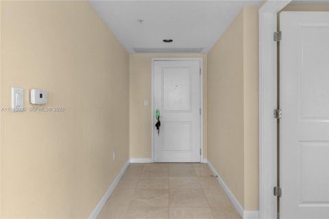 Condo in Fort Lauderdale, Florida, 2 bedrooms  № 2001749 - photo 7