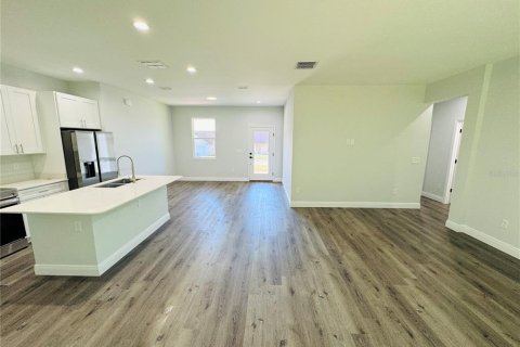 House in Ocala, Florida 4 bedrooms, 149.39 sq.m. № 1917422 - photo 5