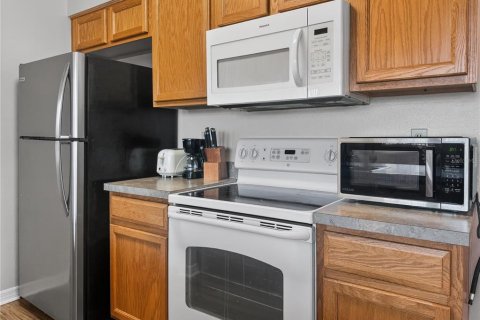 Купить кондоминиум в Киссимми, Флорида 5 комнат, 99.03м2, № 2196091 - фото 9
