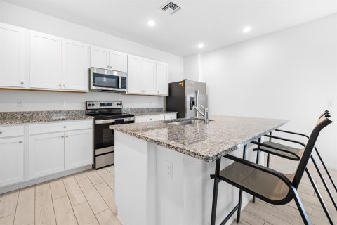 Casa en venta en Port St. Lucie, Florida, 3 dormitorios, 147.16 m2 № 2416112 - foto 8