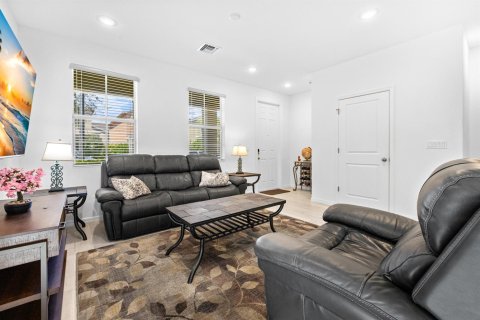 Casa en venta en Port St. Lucie, Florida, 3 dormitorios, 147.16 m2 № 2416112 - foto 5