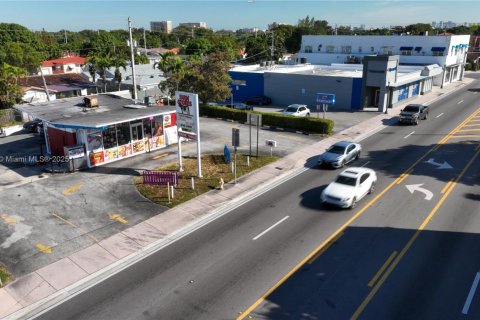 Immobilier commercial à vendre à Miami, Floride № 1936335 - photo 10