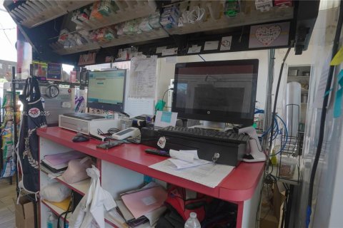 Immobilier commercial à vendre à Miami, Floride № 1936335 - photo 28