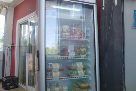 Immobilier commercial à vendre à Miami, Floride № 1936335 - photo 21