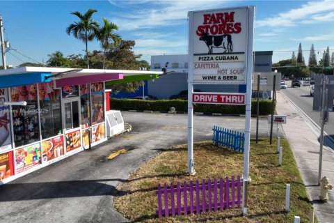 Immobilier commercial à vendre à Miami, Floride № 1936335 - photo 2