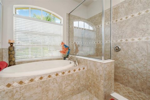 Villa ou maison à vendre à Valrico, Floride: 4 chambres, 240.15 m2 № 2110426 - photo 10