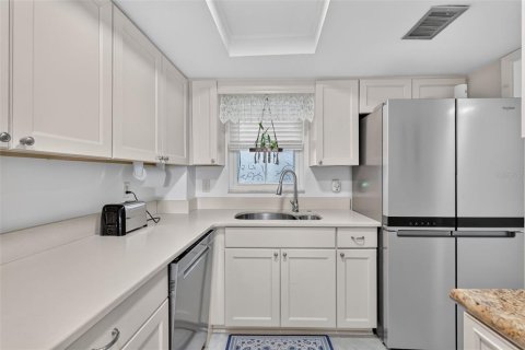 Copropriété à vendre à Mount Dora, Floride: 2 chambres, 112.32 m2 № 2408342 - photo 19